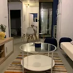 Glass Cube Penzion Outes