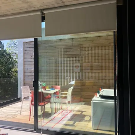 Glass Cube 4*