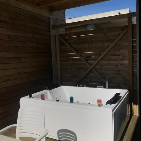 Guest house Glass Cube Outes