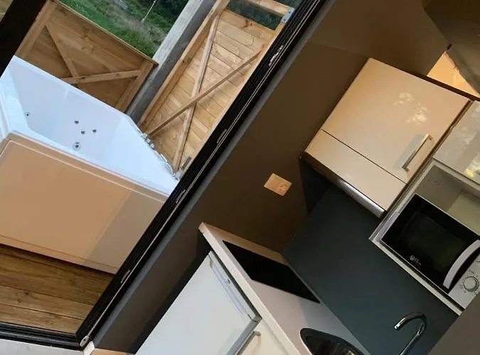 Glass Cube Guest house 4*