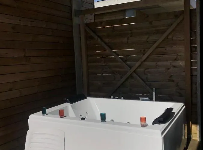 Guest house Glass Cube Outes